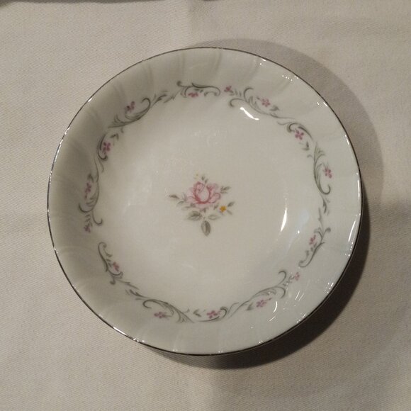 Vintage Royal Swirl Fine China - Picture 6 of 12